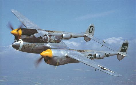 P-38 Lightning – WW2 Weapons