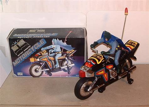 MOTORCYCLE 74: Batman Motorcycle toy