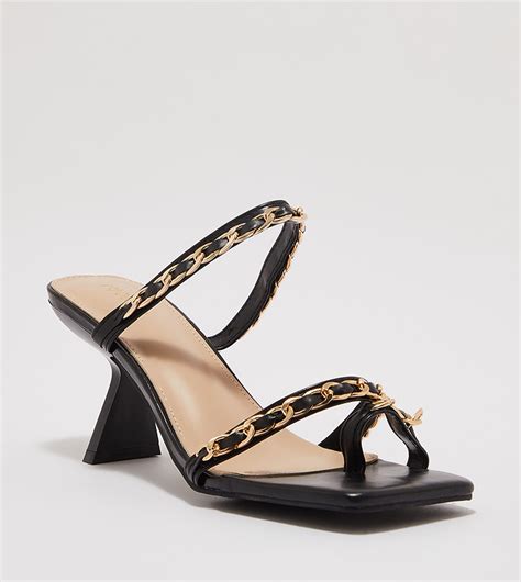 Buy DEEZEE @ CCC Toe Ring Chunky Heeled Sandals In Black | 6thStreet UAE