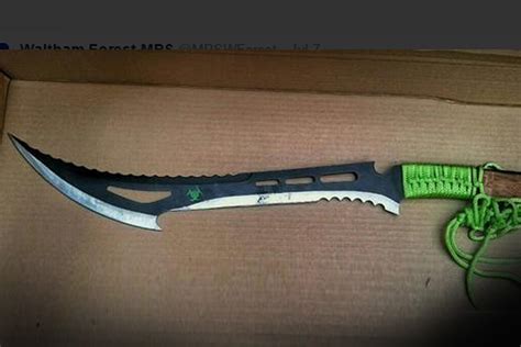 Warning over huge 'zombie killer' knives used as status symbols by London gangs | London Evening ...