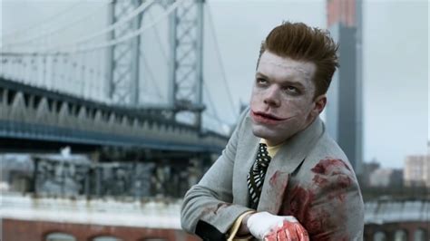 GOTHAM - 4x18 JEROME VALESKA DEATH SCENE - YouTube