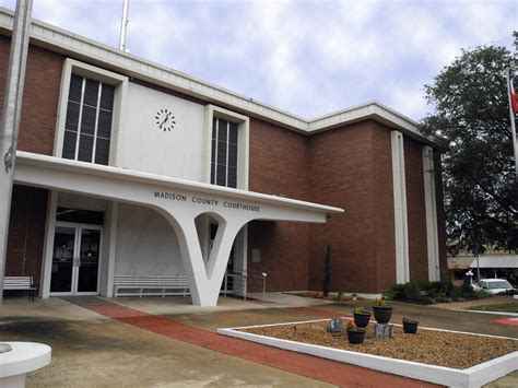 Madison County | Texas County Courthouses