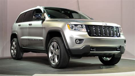 Chrysler recalling nearly 189,000 SUVs