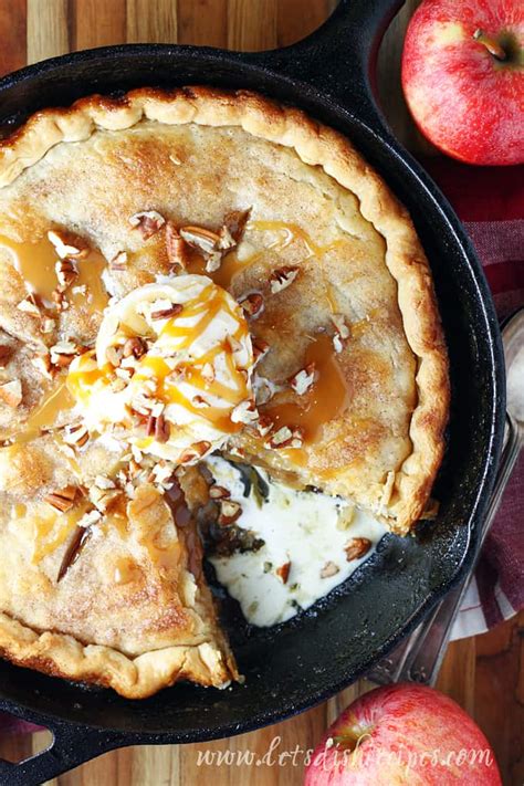 Quick and Easy Skillet Apple Pie | Let's Dish Recipes