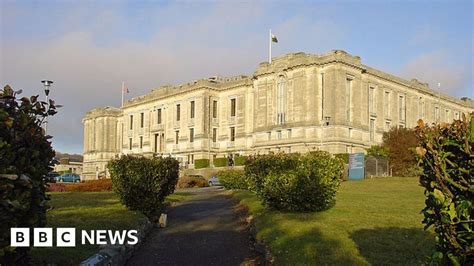 Cardiff University access to National Library digital archives - BBC News