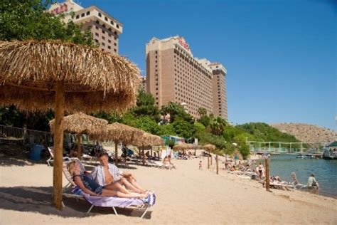 Riverfront Beach and Swimming - Harrah's Laughlin Hotel & Casino