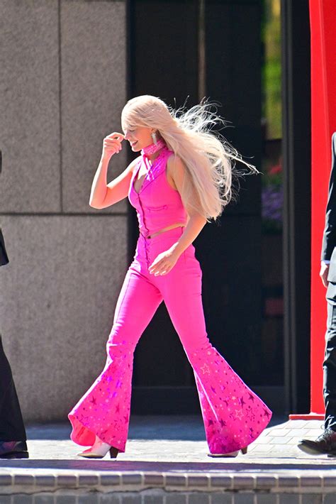 A Closer Look at Margot Robbie’s Hot Pink ‘Barbie’ Costume - Fashnfly