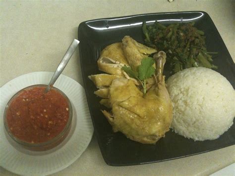 FEAST to the world: Singapore Hainanese Chicken Rice