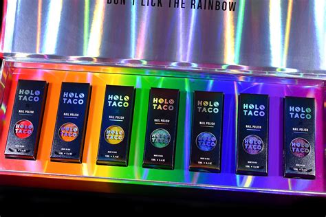 Tanya Wish - Заметки скромного лакоманьяка: Holo Taco - Rainbow Collection