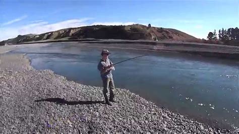 Kahawai Fishing Hurunui River - YouTube