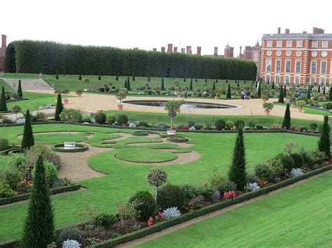 Hampton Court Palace: The Privy Garden ‘The Little Gentleman in the Black Velvet Waistcoat ...