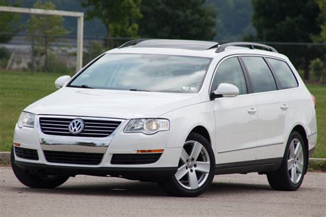 used-vw-passat-wagon-for-sale (1 of 40) | Car Dealership in Philadelphia