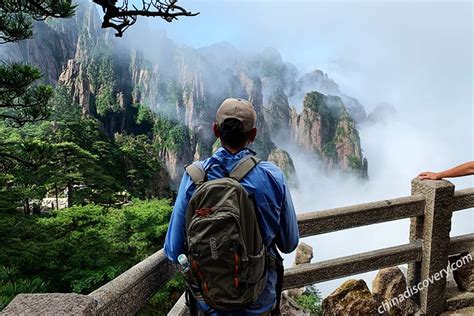 Yellow Mountain (Mt. Huangshan): Tour, Map, Travel Tips