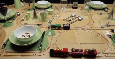 Creative 2-In-1- Wooden Train Set Dining TrackTile Table