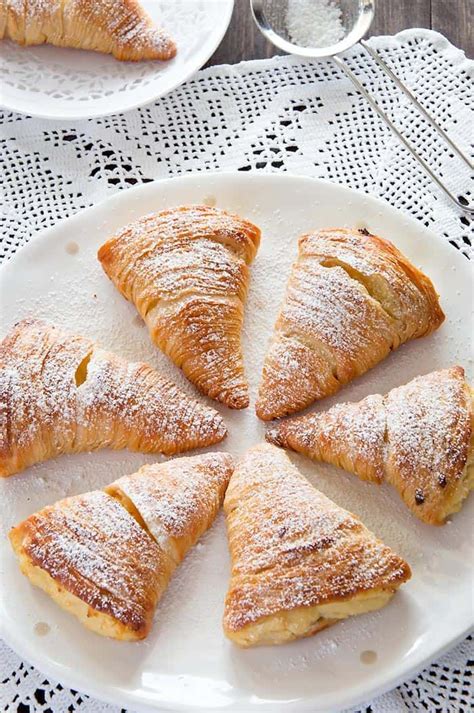 Sfogliatelle Recipe {Step By Step With Pictures} | Recipe | Sfogliatelle recipe, Italian recipes ...