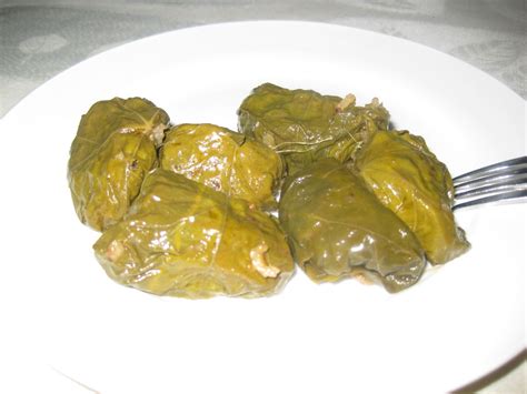 Adventures in Cookery: ETL: Bulgarian style vegan dolmas ( sarmi )