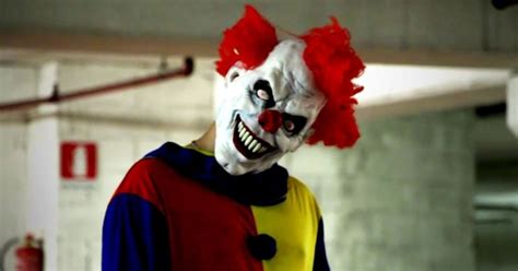 Killer Clown Pranks Video Compilation Will Scare The Shit Out Of You