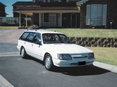 1985 Holden HDT Brock VK Commodore - Los22 - Shannons Club