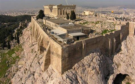 New security system mulled for Acropolis Hill | News | ekathimerini.com