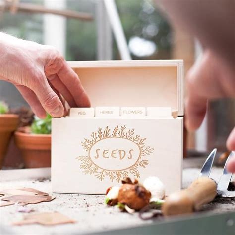 Wooden Garden Seed Box Seed Storage Organizer Box Indoor - Etsy | Geschenke, Geburtstag kerzen ...