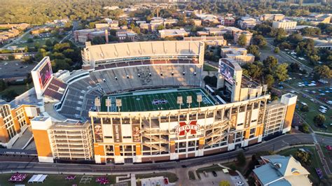 Davis Wade Stadium Food - Mississippi State Bulldogs Food | TSR