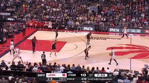 DeMar DeRozan with a dunk vs the Toronto Raptors - Yahoo Sports