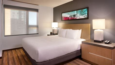 Downtown Portland, Oregon Hotel Suites | Hyatt House Portland