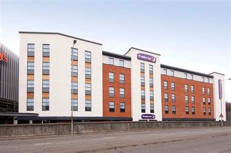 PREMIER INN HIGH WYCOMBE CENTRAL HOTEL - Updated 2025 Prices & Reviews ...