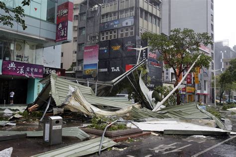 Typhoon Soudelor: Storm Leaves 10 Dead or Missing in Taiwan, Heads for ...