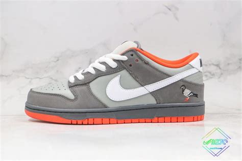 NYC Pigeon Nike Dunk SB Low 304292-011