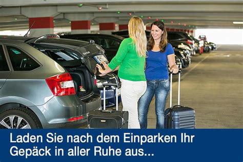 Günstig parken direkt am Flughafen Nürnberg - im P3-Parkhaus