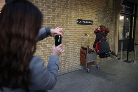 harry potter train station - Google Search | Harry potter travel