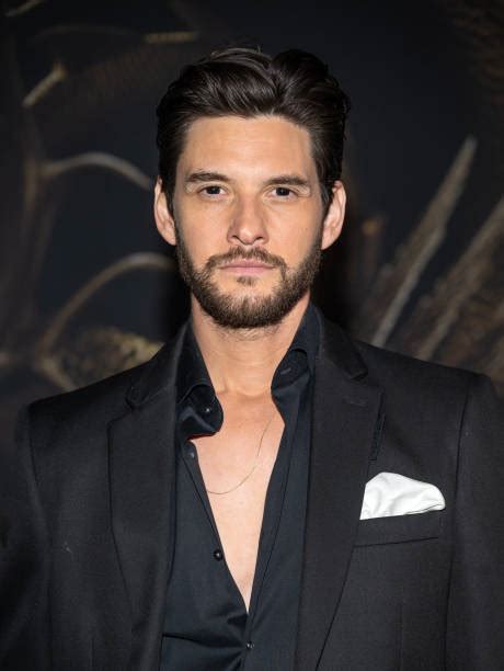 Ben Barnes is the British T-Mobile commercial actor in 2023