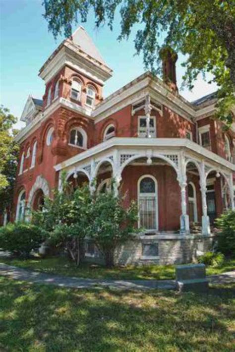 1890 Lowenstein Mansion In Memphis Tennessee — Captivating Houses ...