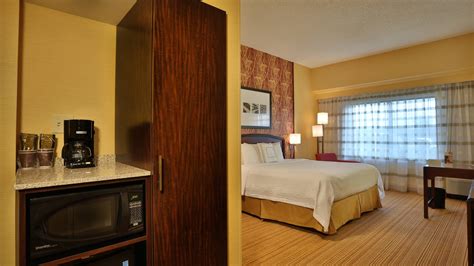 Airport Hotels in Springfield, Missouri | Courtyard Springfield Airport