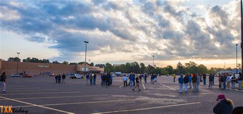 Texarkana Walmart's evacuated over bomb threat. | Texarkana Today