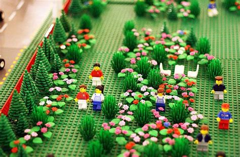 Exercise your green fingers with Lego gardens! | Interflora | Lego fairy, Lego flower, Lego projects