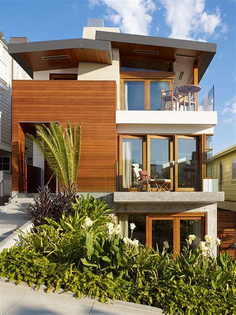 Beach House in California Draws Inspiration From South East Asia | Decoist