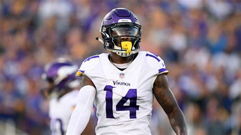 Stefon Diggs injury: Vikings WR questionable vs Falcons (hamstring ...