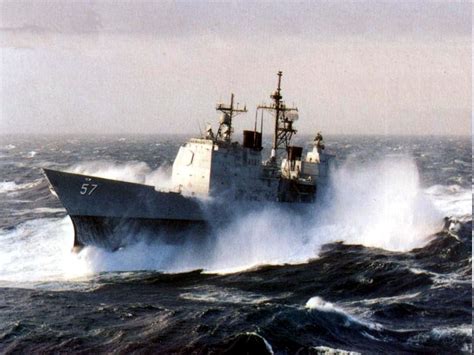 Cruiser Photo Index CG-57 USS LAKE CHAMPLAIN - Navsource - Photographic History of the U.S. Navy
