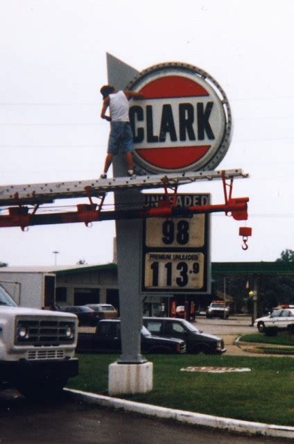 Gas Station Prices 1995 - Clark Beech Grove, Indiana $0.98… | Flickr