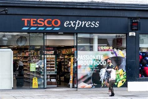 Tesco supermarket-convenience price gap wider than rival Sainsbury’s ...