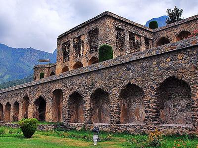 Pari Mahal, Srinagar, India Tourist Information