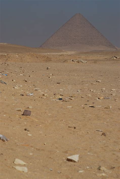 The Red Pyramid of Dahshur, Egypt Stock Photo - Image of east, hill ...