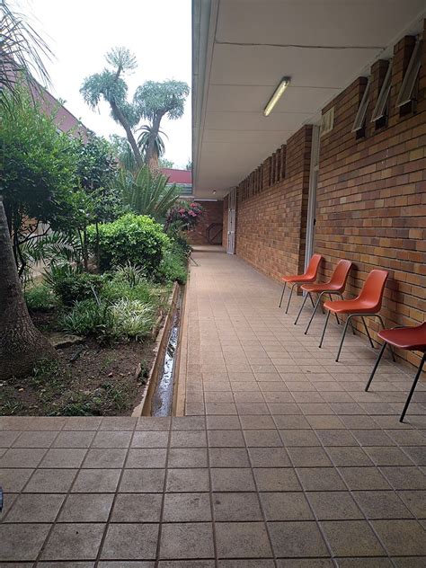 Bedfordview High School in the city Germiston