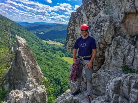 Climbing at Seneca Rocks: A Prime Multi-Pitch Spot on the East Coast