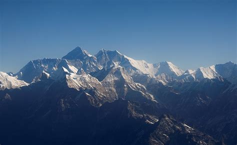 Mount Everest’s Highest Glacier Rapidly Losing Ice: Study : World News ...