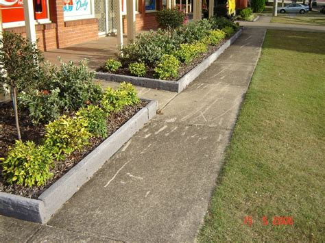 Diy Concrete Landscape Edging Forms — Randolph Indoor and Outdoor Design