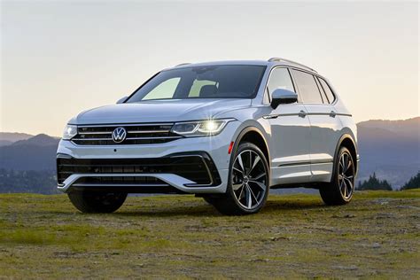 2022 Volkswagen Tiguan Prices, Reviews, and Pictures | Edmunds