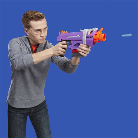 Nerf Fortnite SMG-E Blaster | Toys R Us Canada